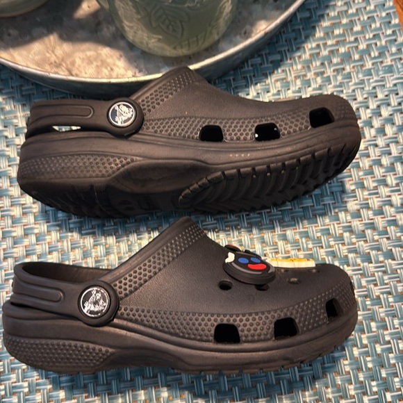 Crocs Unisex Classic Kids Clogs - size C12 - Picture 2 of 5